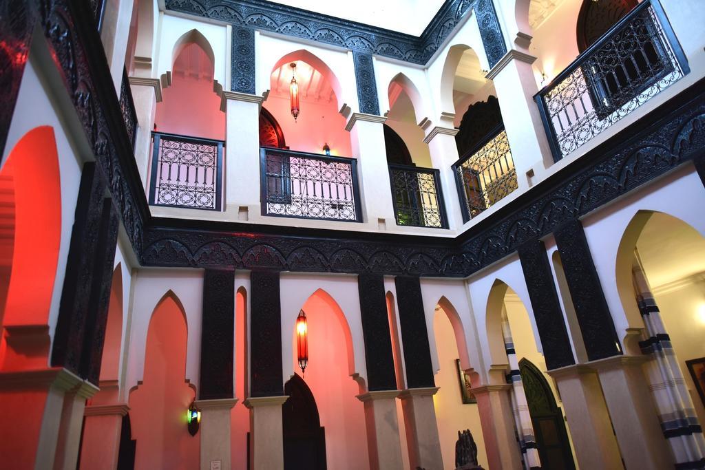 رياض لاروس 2* مراكش